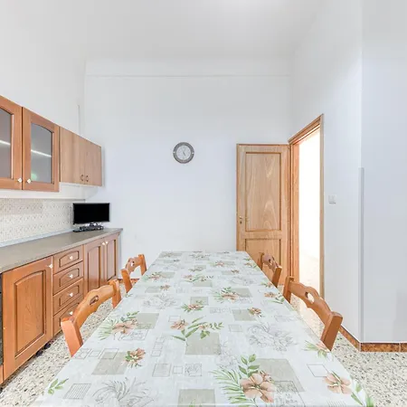 Apartment Appartamento Lido Marini