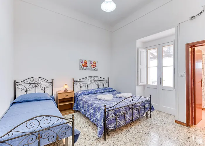 Appartamento Lido Marini Daire *